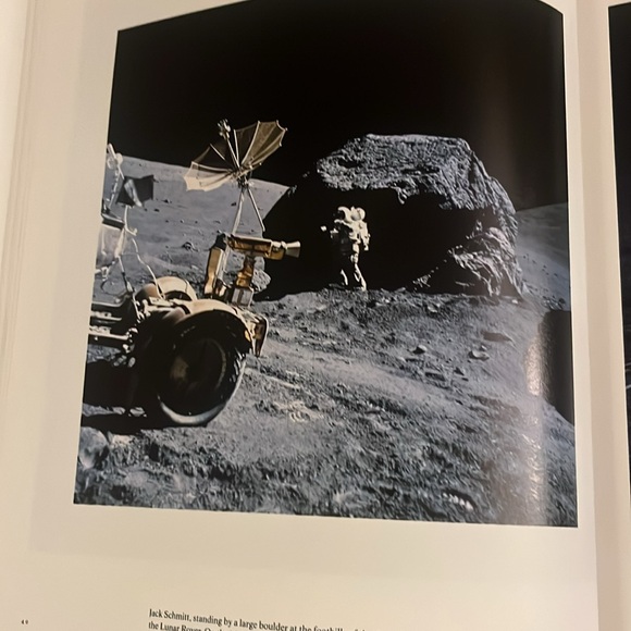 Sightseeing: A Space Panorama, NASA Photo Book - 1985 First Edition - Picture 5 of 16